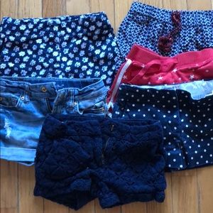 Girls shorts EUC